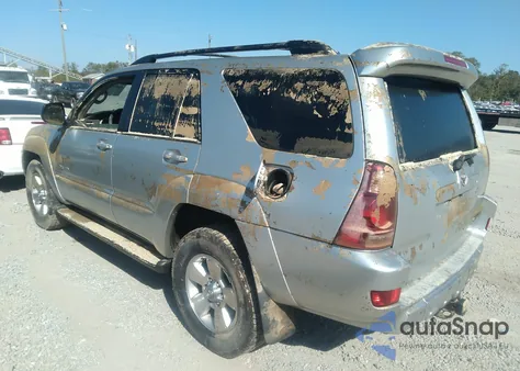 2005 Toyota 4Runner Sr5 V8 from USA, damaged, VIN JTEBT14R358028748